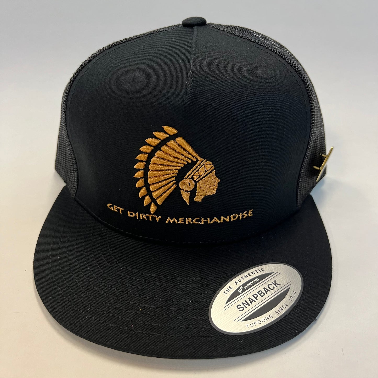 Get Dirty Merchandise Gold Lucy Blk/Blk Trucker Hat