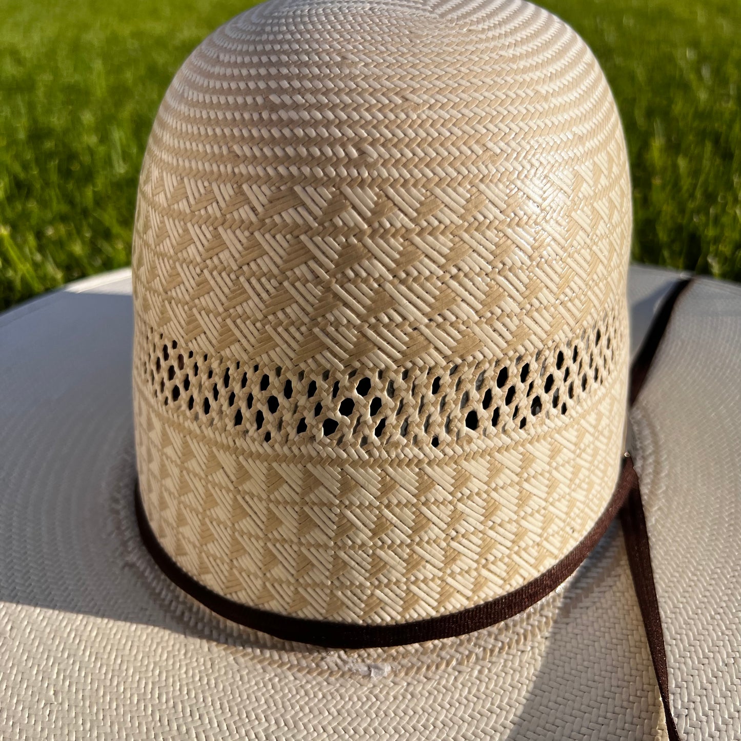 Laredo Straw 6" Crown- Arctic