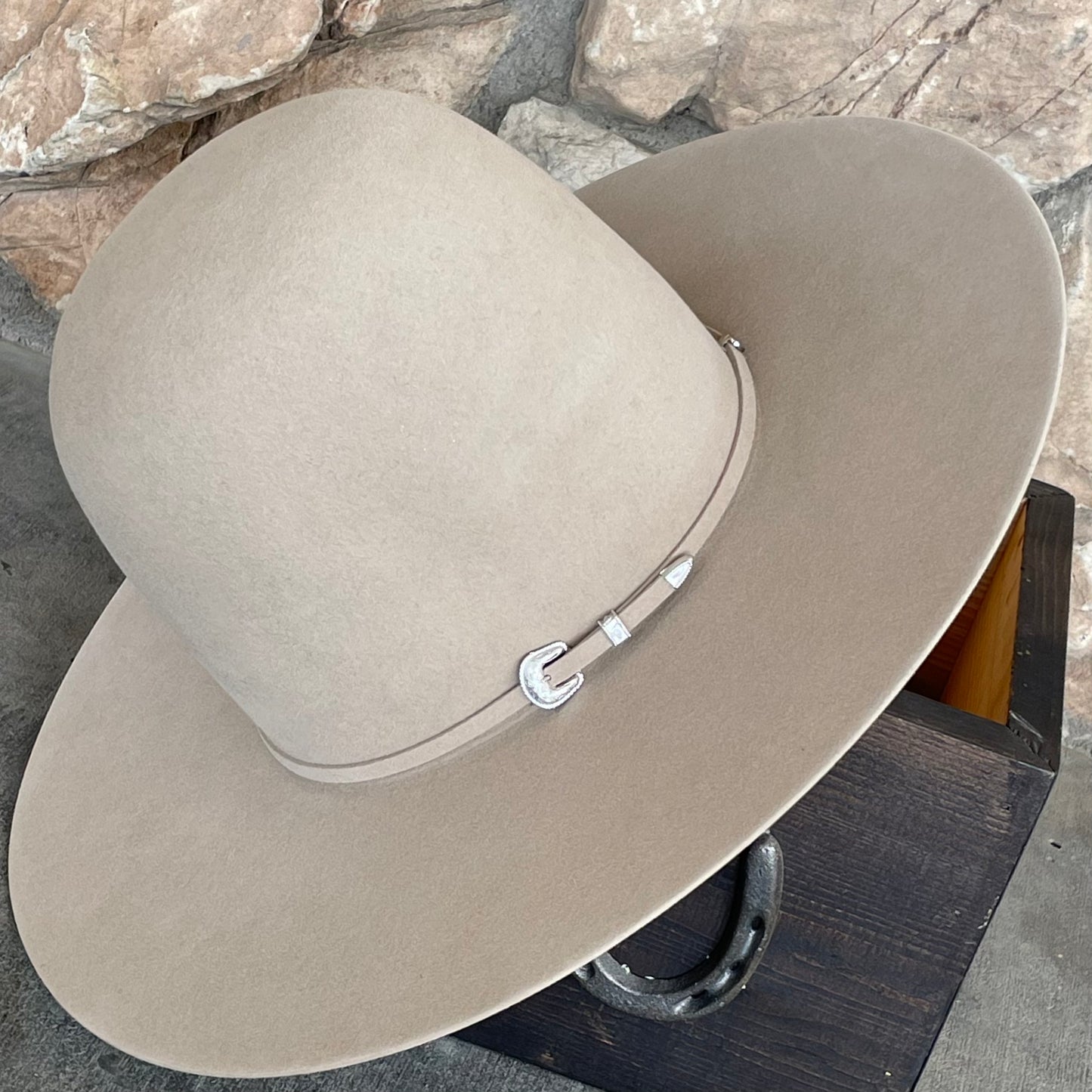 Tacchino 10X Tall Crown Sand Felt