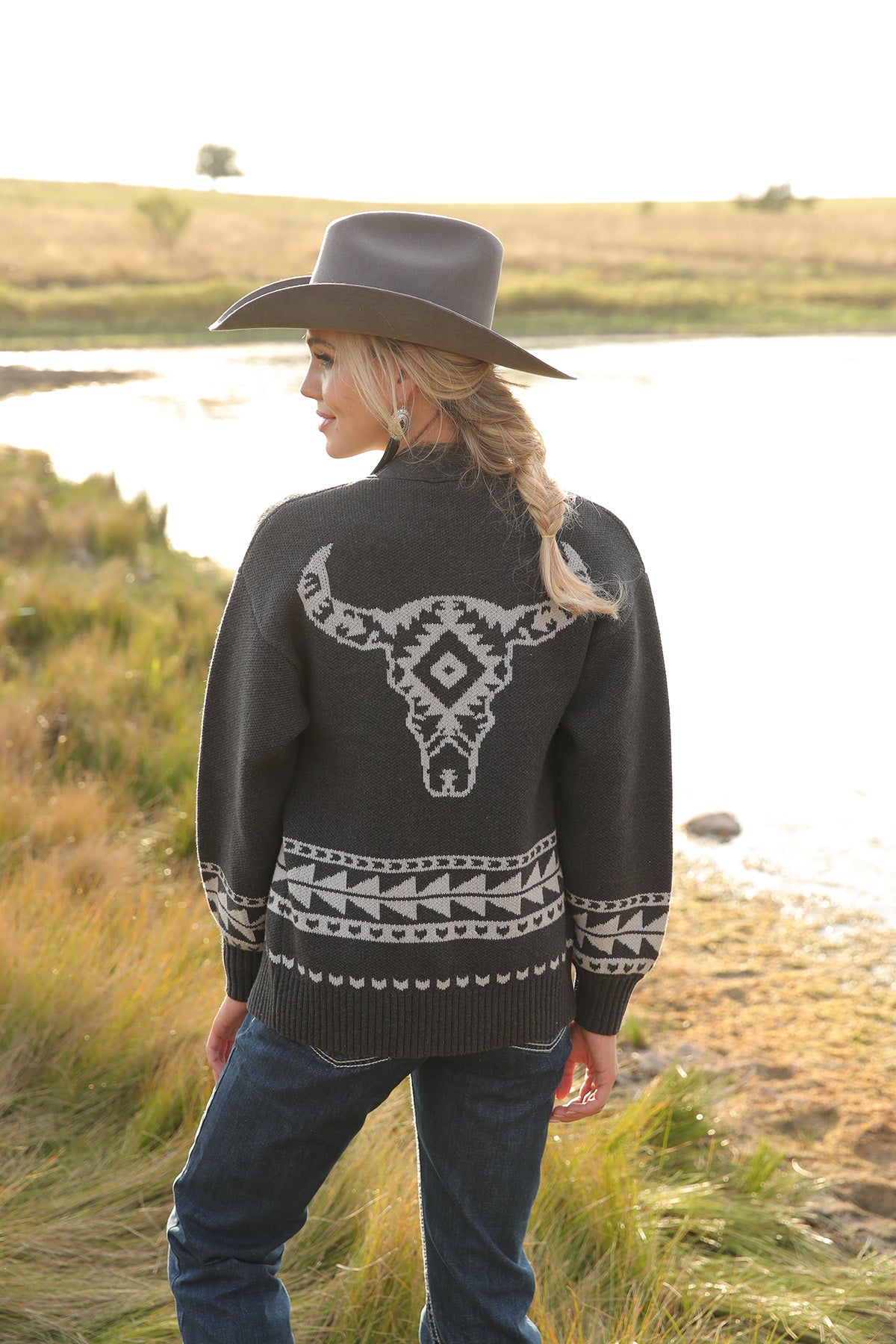 Longhorn Cardigan Charcoal