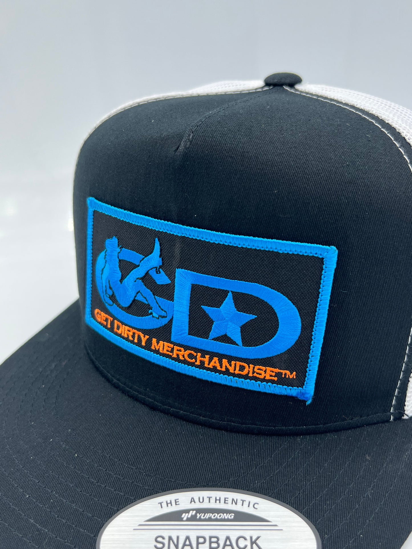 Gorra Trucker Get Dirty Merchandise BLU Vainilla Blk/Blanco