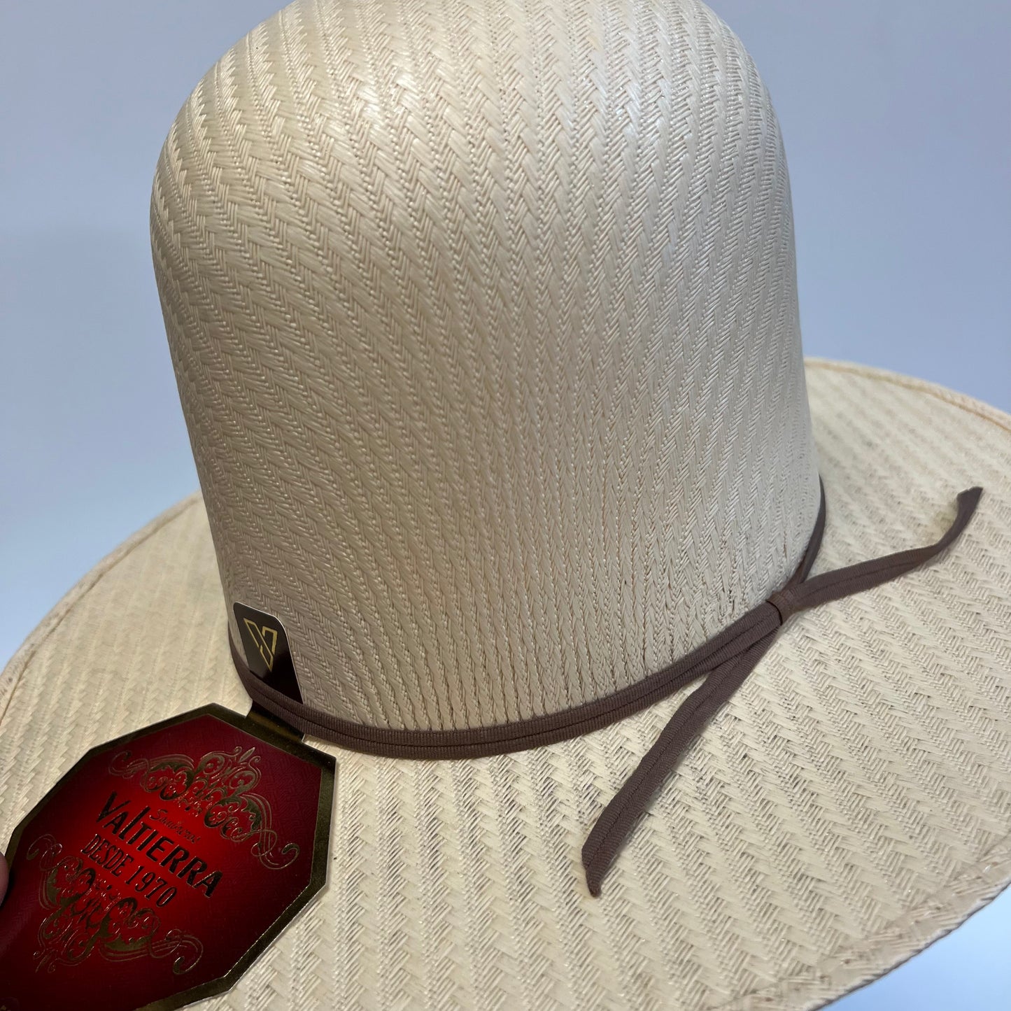 Valtierra Tall Crown Straw- Avena