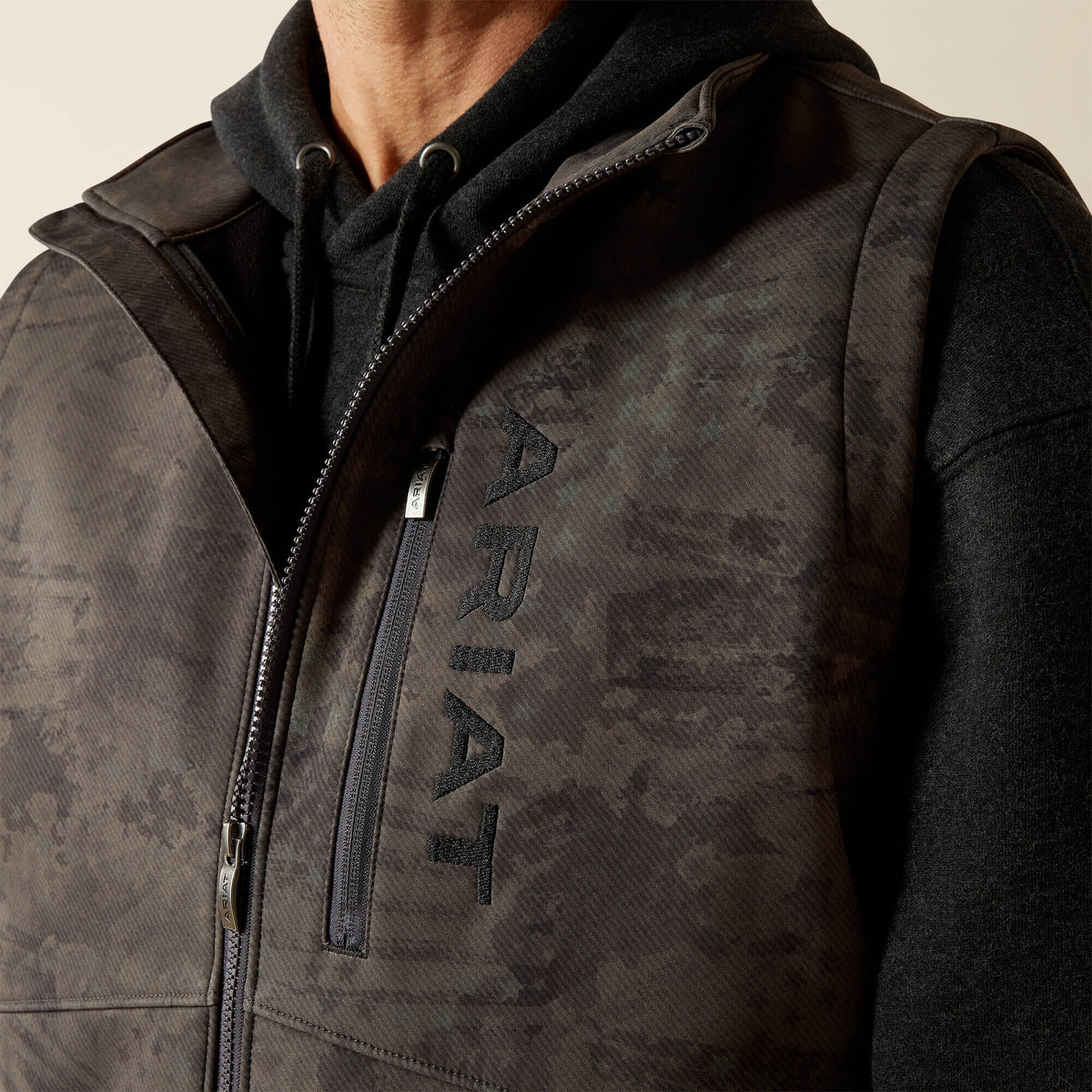 Ariat Mens Patriot Flag Softshell Vest Phantom 10062594