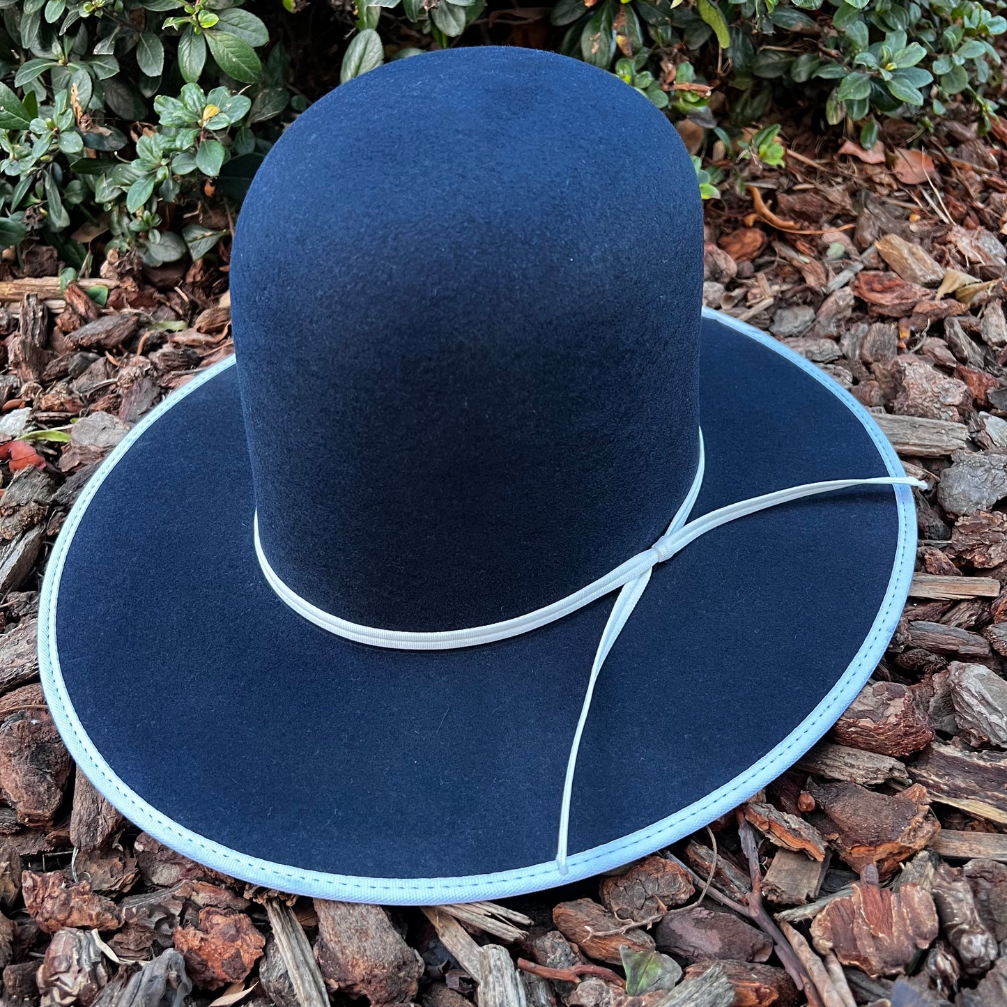 Laredo Wool Tall Crown Navy Felt with White Bound Edge