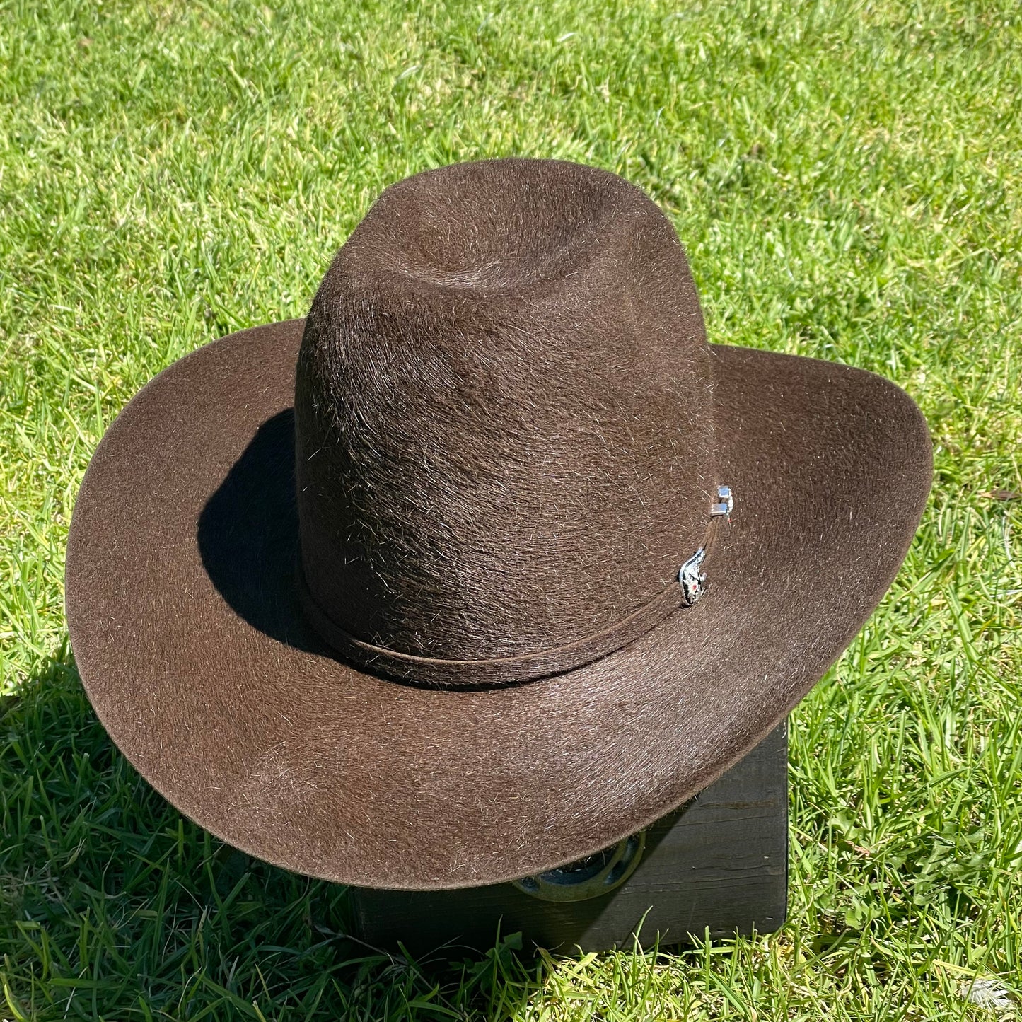 American Hat 20X Chocolate Grizzly Hat Corona de 7"