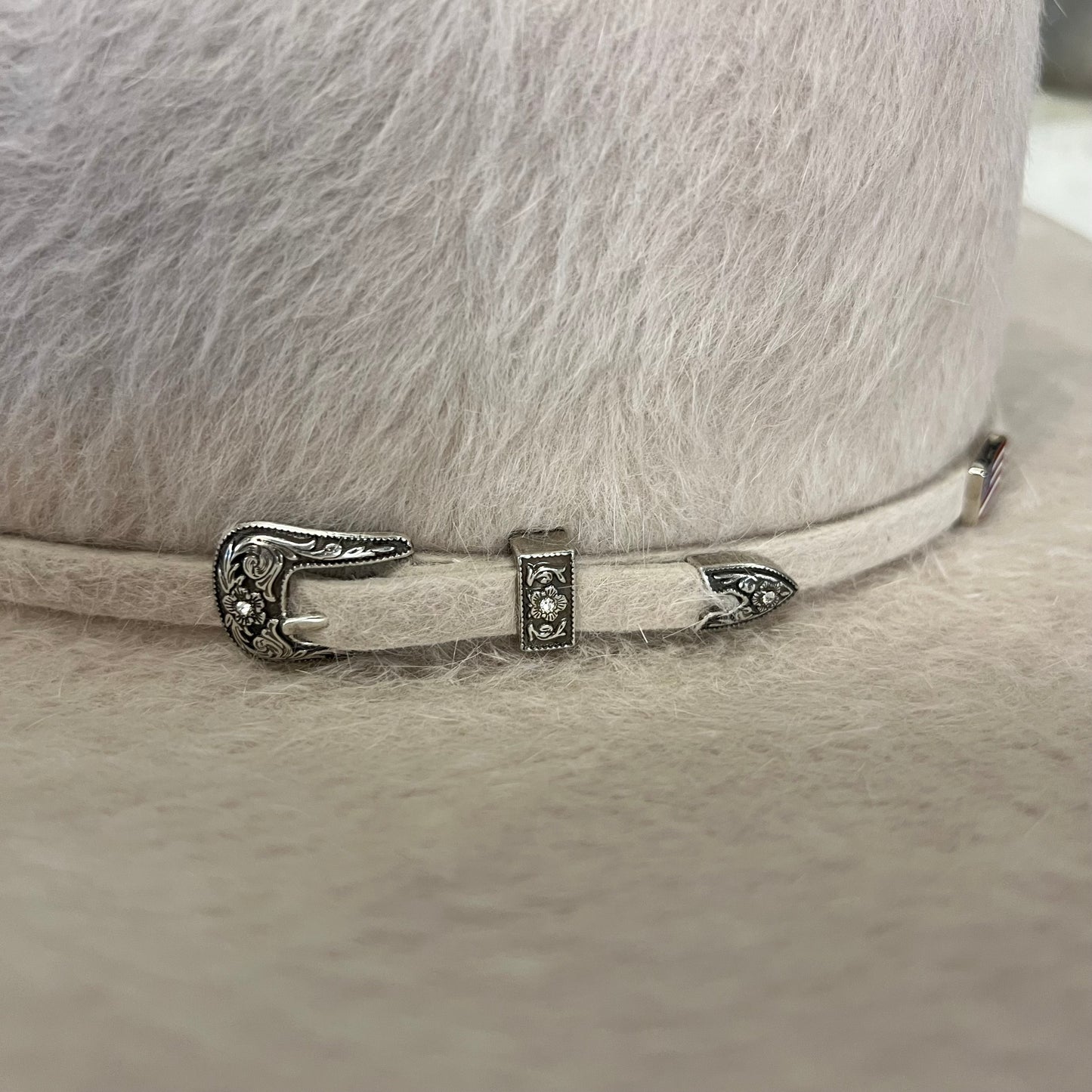 American Hat 20X Bone Grizzly Felt Hat 6" Crown